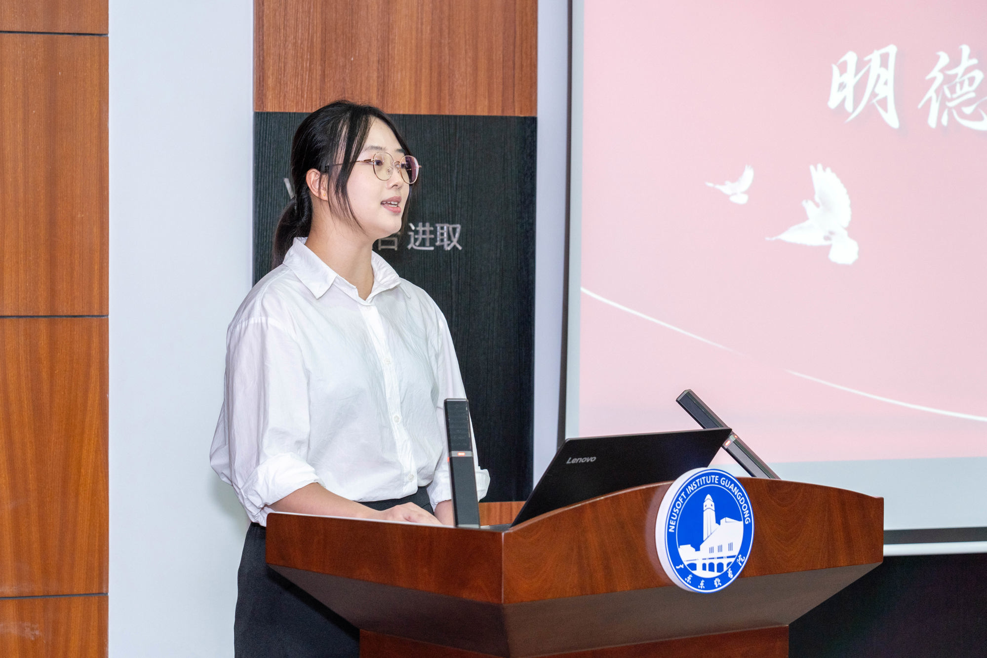 825ba8c8452a497883f0608839e28593.jpg 825ba8c8452a497883f0608839e28593.jpg