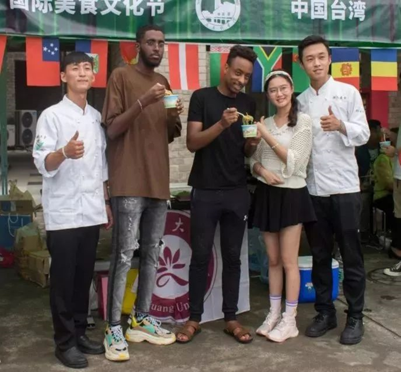 0b81d38a4e5c4fa4b5b4a8ed451be4d1.png 0b81d38a4e5c4fa4b5b4a8ed451be4d1.png